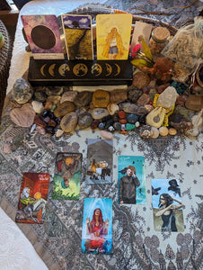 At a Crossroads Tarot and Oracle Card Reading