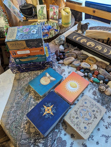 Meet Your Spirit Guide Tarot and Oracle Card Reading